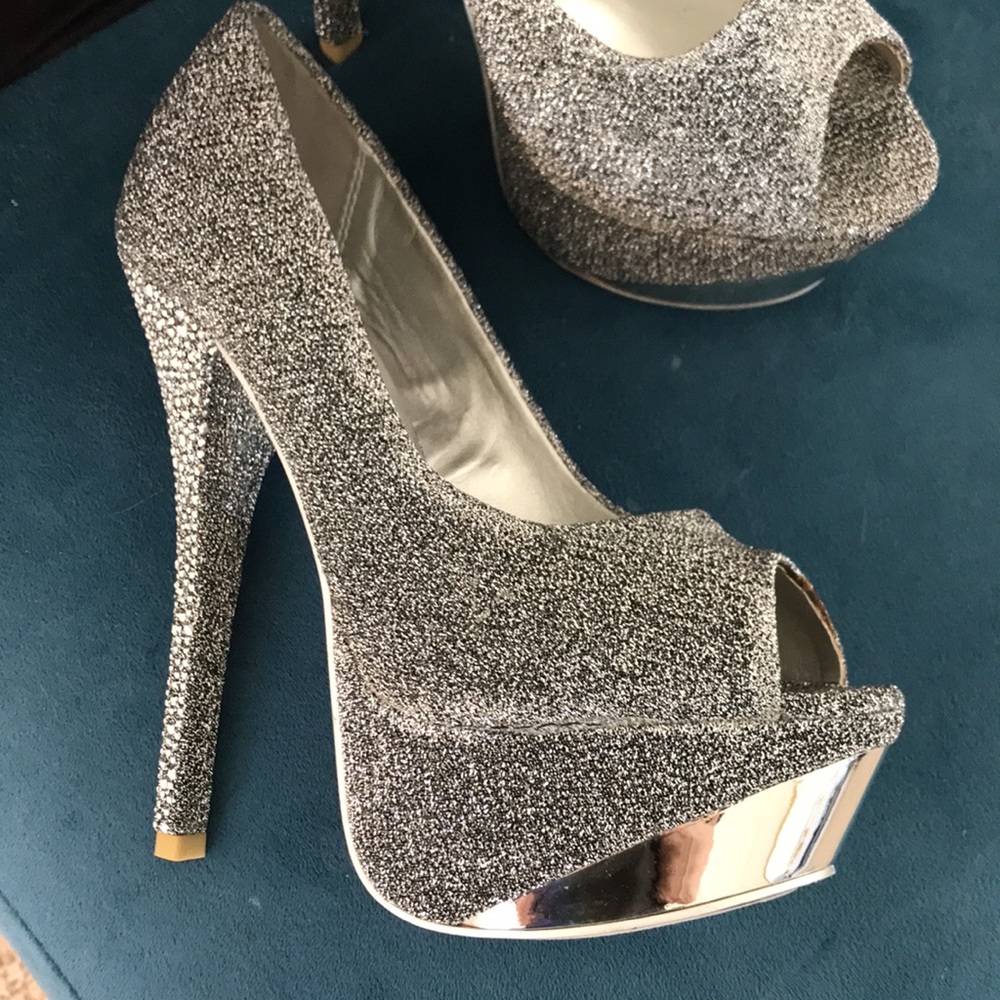 Matte Metallic Platforms - image 4